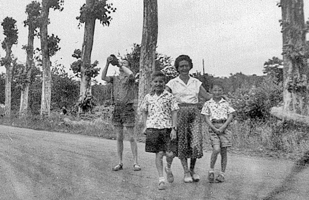 en vacances avec Roland, Richard et maman